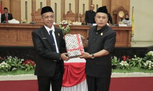 Pemkab Luwu Serahkan Ranperda Perubahan APBD Tahun Anggaran 2023 Ke DPRD