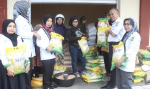 Distapan Luwu Pantau Penjualan Beras SPHP Di Pasar Suli