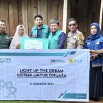 YBM ULTG Palopo UPT Palu Berikan Bantuan Listrik Pada Dhuafa Warga Kelurahan Murante