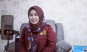 KPU Makassar Sentil Bawaslu Yang Ogah Tindaki APK Dipaku di Pohon