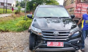 Mobdin Camat Malili Tabrakan, Pengendara Motor Tewas Ditempat