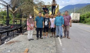 PT Vale Bantu Korban Kebakaran di Desa Laskap