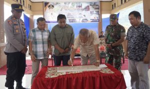 Bupati Basmin Resmikan Pedestarian dan Revitalisasi Lapangan di 2 Kecamatan di Luwu
