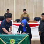 Pemkot dan DPRD Palopo Tandatangani  RPJPD 2025-2045