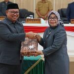 Rapat Paripurna, DPRD Palopo Serahkan Draft 6 Ranperda Termasuk Usulan Pemkot