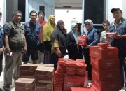 Dinsos Makassar Salurkan Bantuan Makanan Siap Saji Pada Korban Banjir