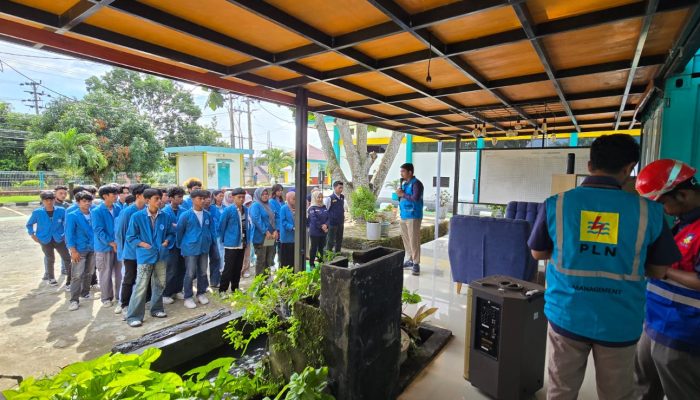 Mahasiswa Elektro Politeknik Dewantara Kunjungi PLN ULTG Palopo Untuk Pelajari Sistem Gardu Induk