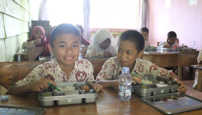 Masmindo Adakan Uji Coba Program Makan Bergizi Gratis di Latimojong