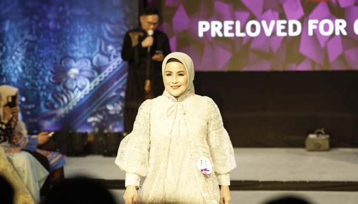 Turut Ramaikan Preloved Charity and Fashion Show, Busana Ketua TP PKK Kota Palopo Berhasil Terjual Rp2 Juta