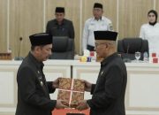 Pj Wali Kota Palopo Hadiri Tiga Rapat Paripurna Penting DPRD: Bahas 5 Ranperda Strategis untuk Masa Depan Kota