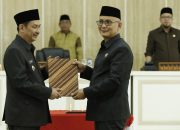 DPRD Palopo Paripurnakan Propemperda Tahun 2025 dan Penetapan LKPj Wali Kota Palopo 2024