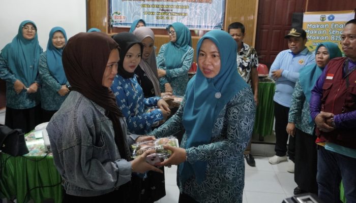 Ketua TP-PKK Kabupaten Luwu Launching Rumah Pangan B2SA di Desa Komba Guna Percepat Penurunan Stunting
