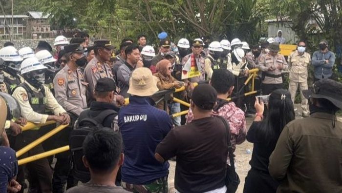 Manajemen PT BMS Temui Massa Aksi di Depan Pos 1, Sampaikan Penjelasan Terkait 4 Tuntutan Demonstran