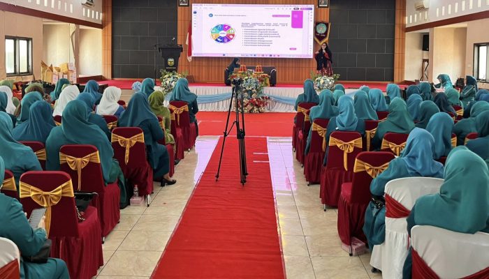 TP PKK Kabupaten Luwu Gelar Seminar Pola Asuh Anak dan Remaja di Era Digital