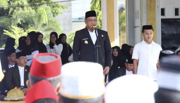 Pimpin Upacara HSN 2025, Bupati Patahuddin Ajak Santri Jadi Pelaku Peradaban Dunia