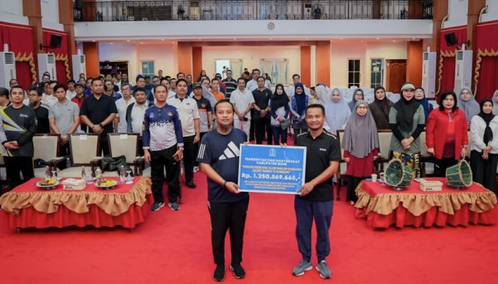 Aksi Nyata Masyarakat Bone, Donasikan 1,2 Miliar Untuk Korban Bencana di Aceh