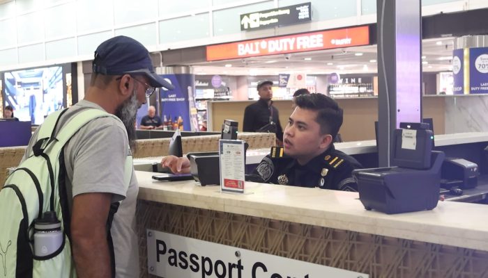 Ditjen Imigrasi Respons Cepat Dampak Penutupan Wilayah Udara Timur Tengah