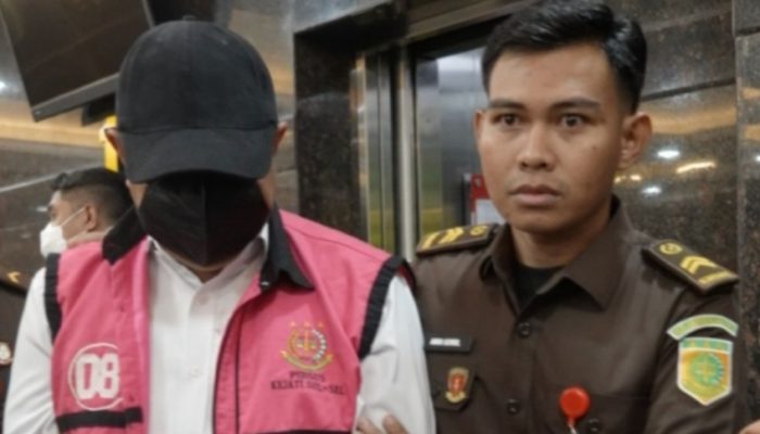 Kejati Sulsel Tahan 5 Tersangka Korupsi Bibit Nanas Rp60 Miliar, Mantan Pj Gubernur Ikut Ditahan