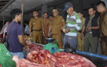 Bupati Luwu Pantau Harga Sembako Jelang Idul Fitri, Pastikan Tetap Stabil
