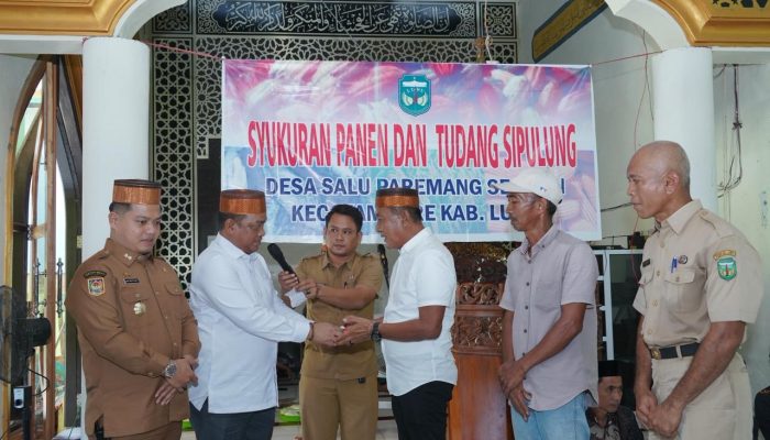 Patahudding Serahkan Bantuan Pertanian, Petani Didorong Tingkatkan Produksi