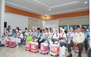 Bupati Luwu Antar 43 Jamaah Haji Menuju Tanah Suci