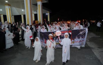 Ribuan Warga Belopa Semarakkan Pawai Obor Sambut 1 Muharram 1448 H