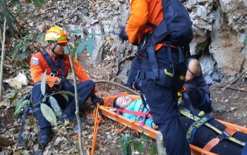 6 Mahasiswa KKN Unhas Dievakuasi usai Terjebak di Gunung Goa Kalibbong Alloa