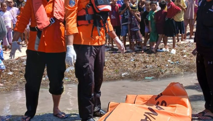Korban KM Nurul Salsa Kembali Ditemukan, Jenazah Dievakuasi Tim KN SAR Pacitan