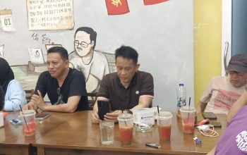 Ngopi Bareng Pj Sekda Palopo, Jurnalis Keluhkan Sulitnya Menghubungi Kadis PUPR